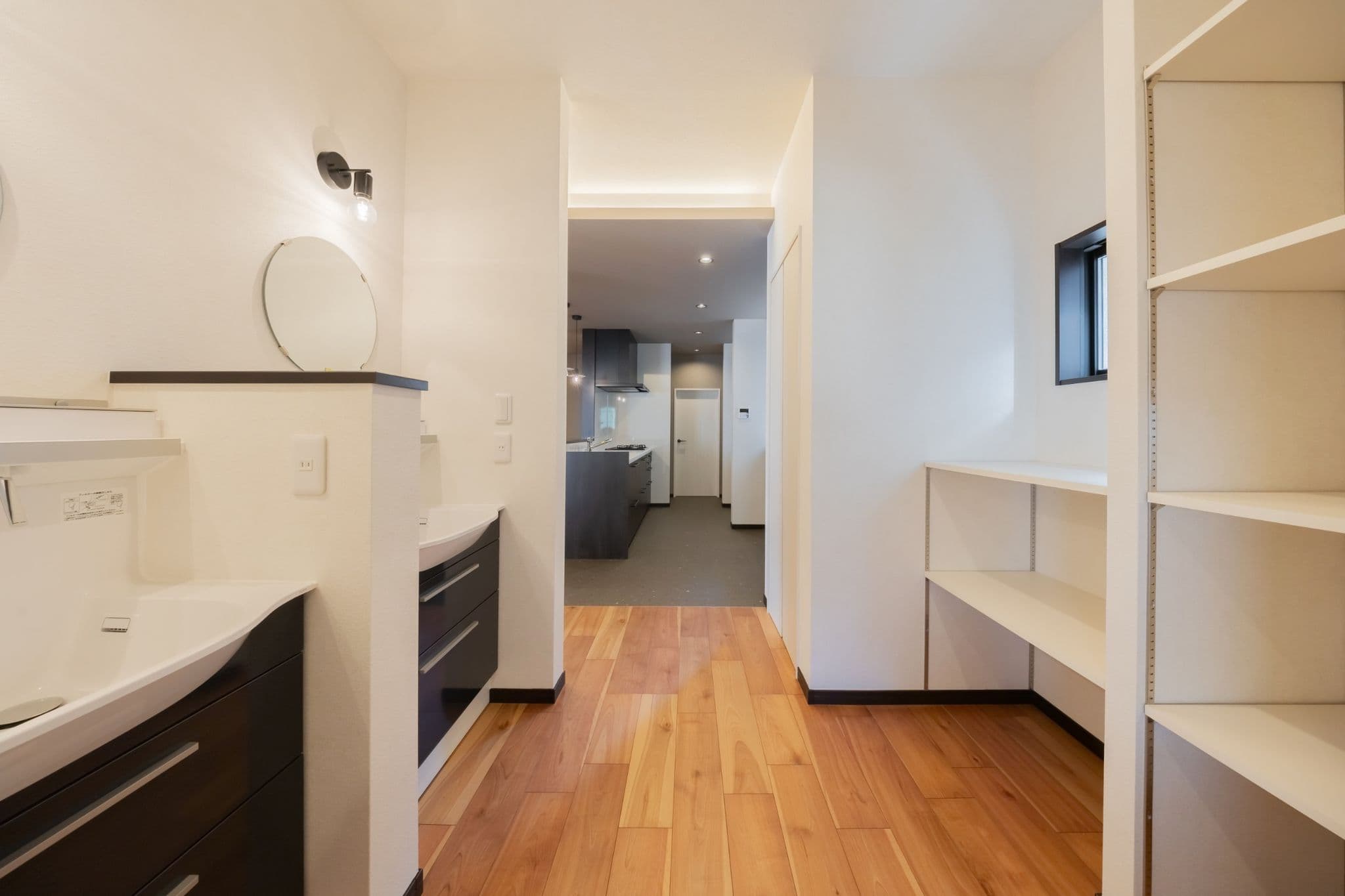 洗面・収納スペース